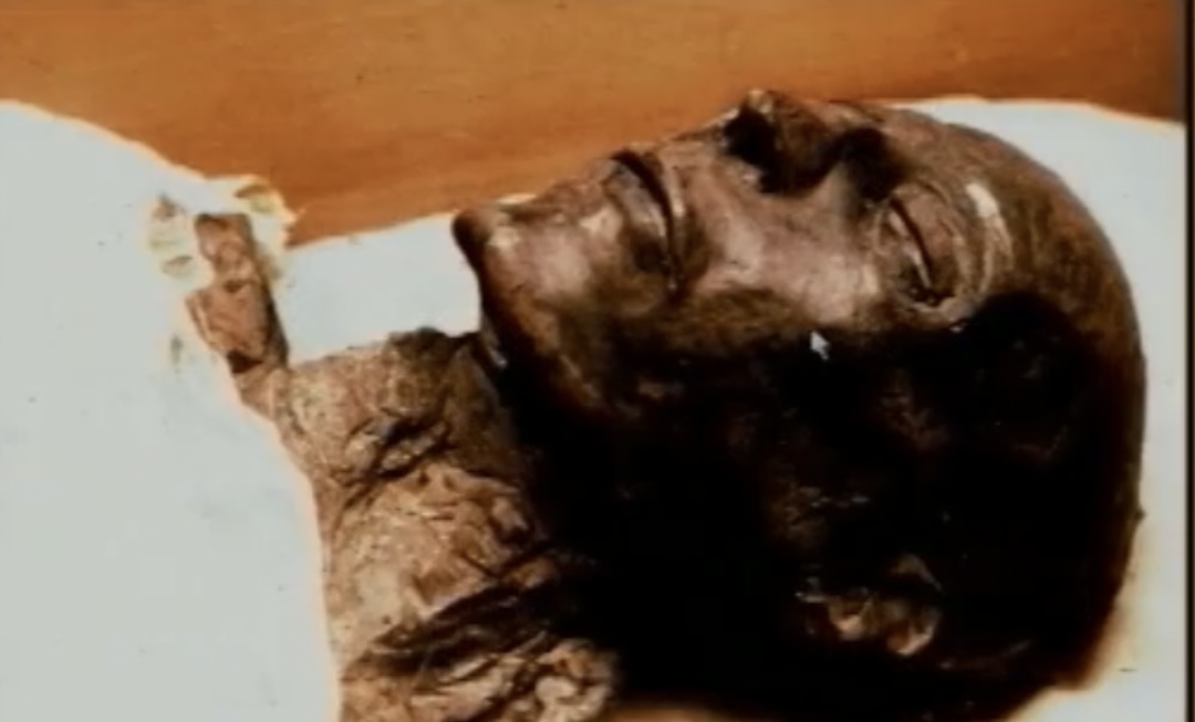 The mummy claimed to be Tuthmosis III